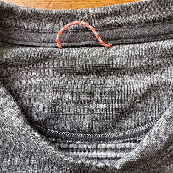 PATAGONIA Capilene BaseLayer Top Mens XS Gray Thermal Weight Shirt Base Layer - Picture 6 of 7